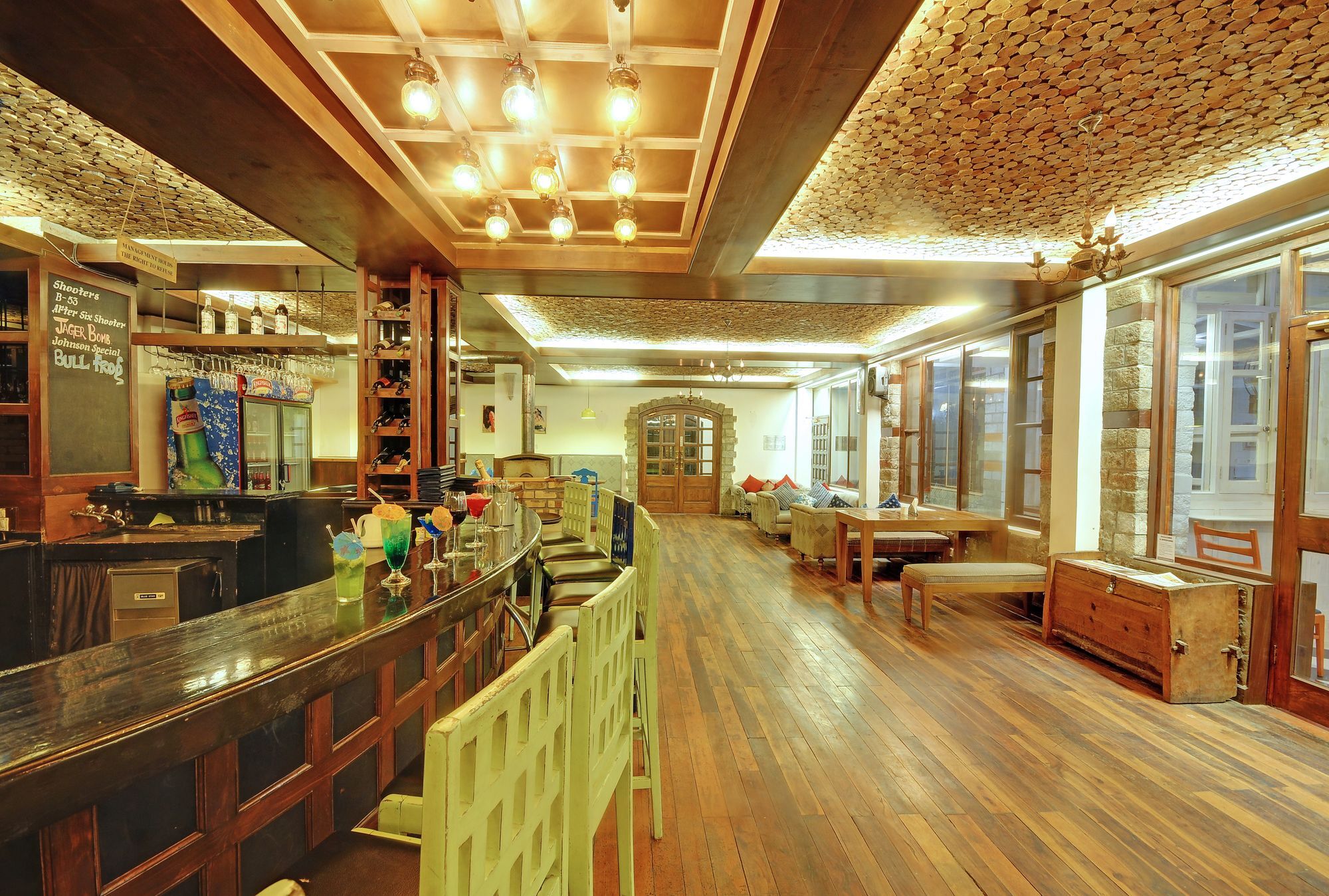 จอห์นสัน ลอดจ์ Hotel มะนาลี ภายนอก รูปภาพ